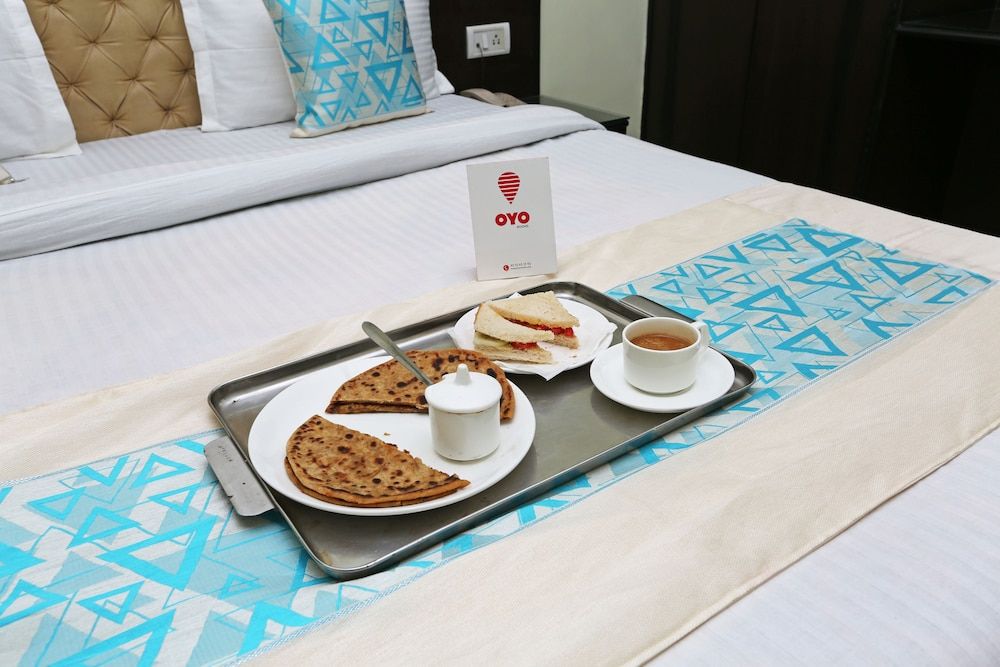 undefined OYO 8909 Hotel Grand 10