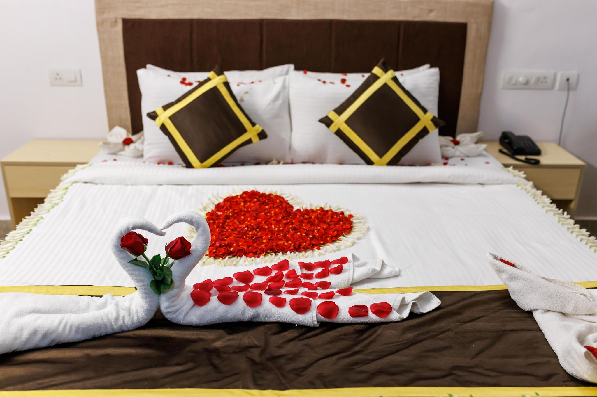 Munnar Summer Castle Deluxe Non Ac with Balcony