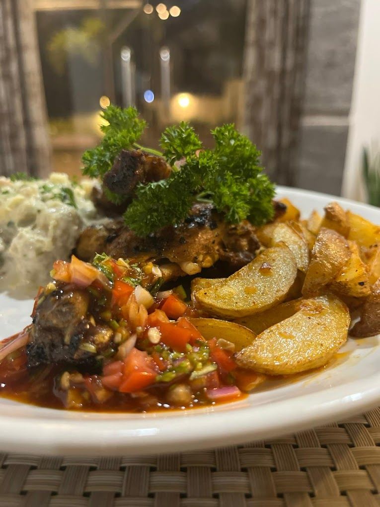 Food & Dining