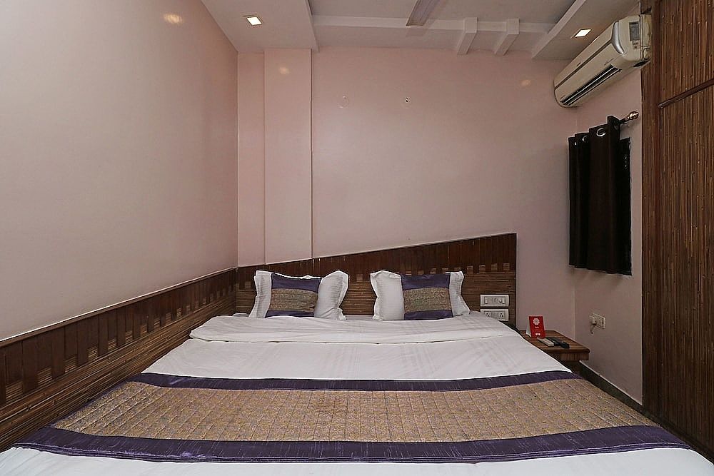 OYO 5494 Hotel Odeon Continental Double or Twin Room 5