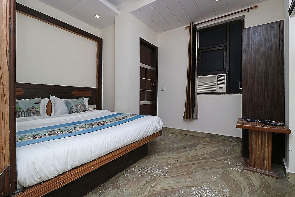 OYO 5494 Hotel Odeon Continental Double or Twin Room 4