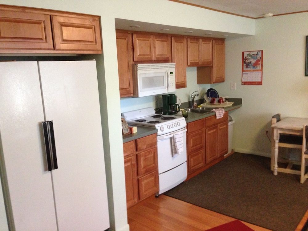 Comfort Room (Two beds with private bath)