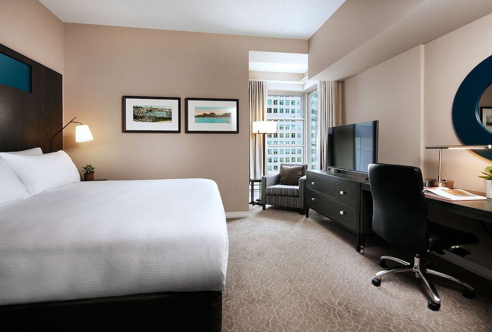 One King West Hotel & Residence Historic Studio Suite