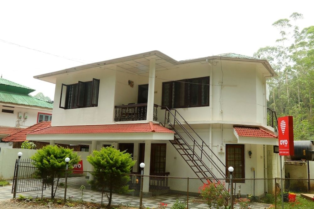 undefined OYO 7116 Home Stay Winter Castle 2