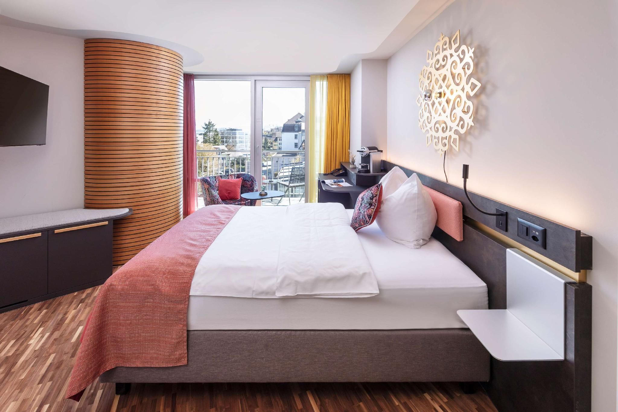 Queen Room With Balcony