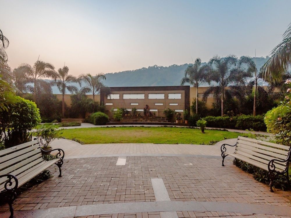 undefined TULIIPSTAYS - Pearl Residency 3