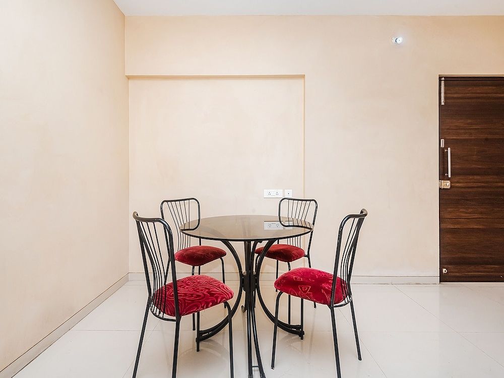 TULIIPSTAYS - Pearl Residency