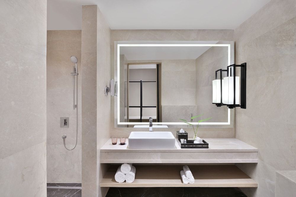 The Westin Goa Room, 2 Twin Beds 8