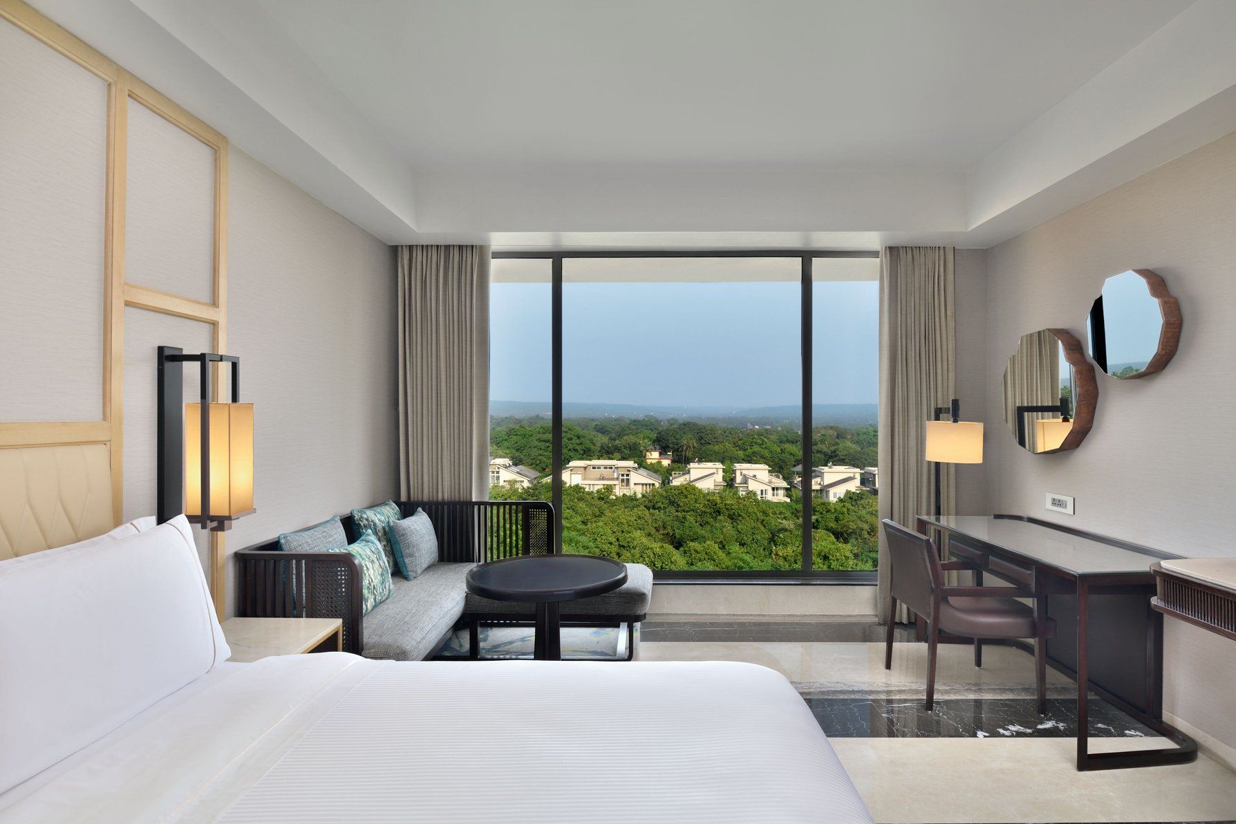 Deluxe Hill View Room