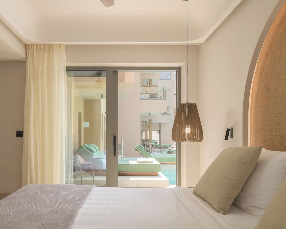 Swim up Junior Suite