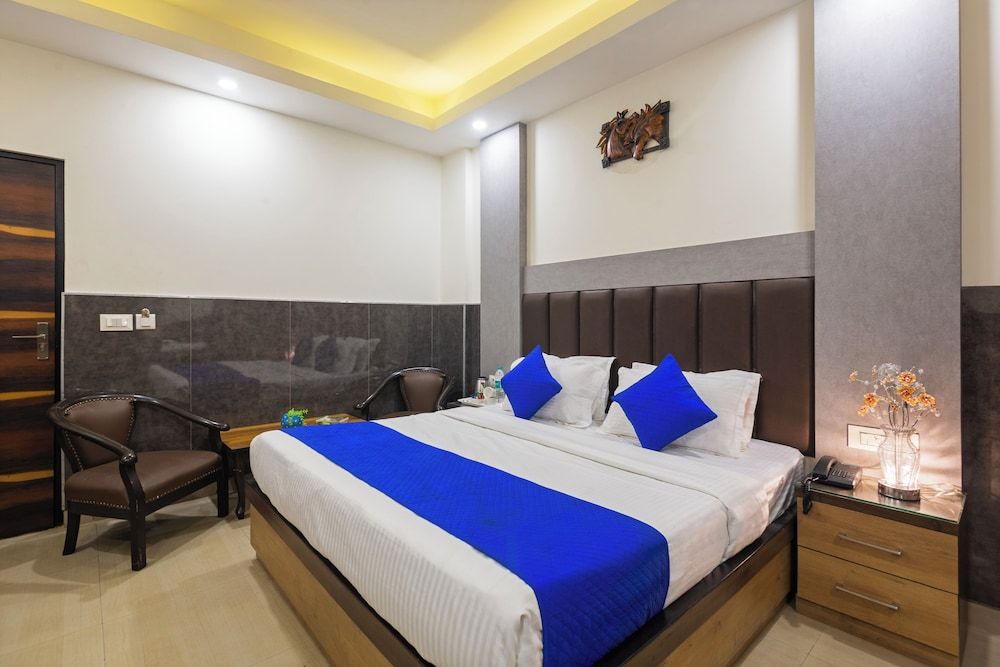 Hotel Mahajan Internatioanal Deluxe Room 19