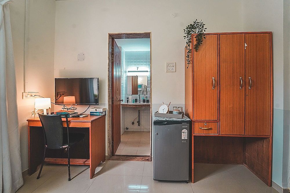 Piggy Hostel Arambol Deluxe Room 6