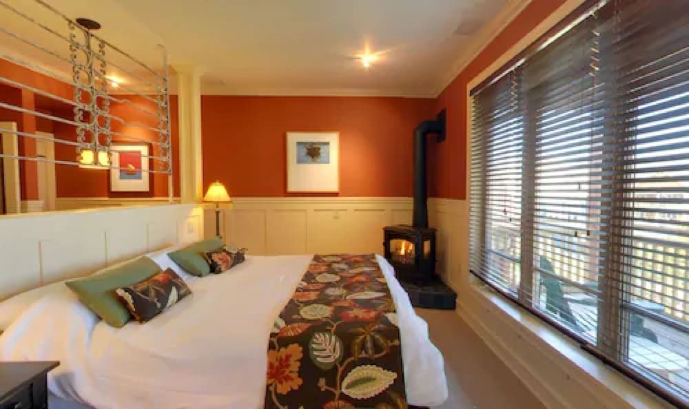 Hilton Grand Vacations Club Blue Mountain Canada STUDIO 1 KING