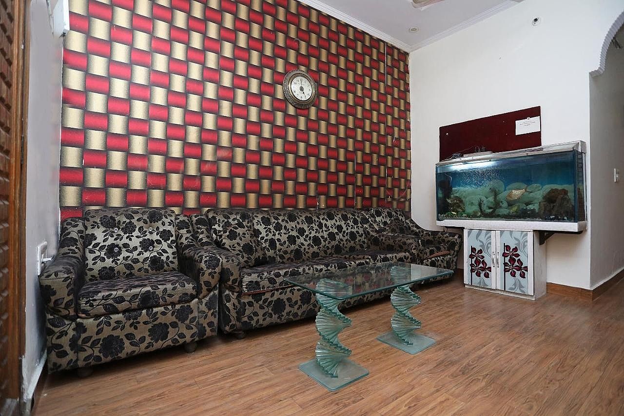 undefined OYO 3814 Stay The Castle 3
