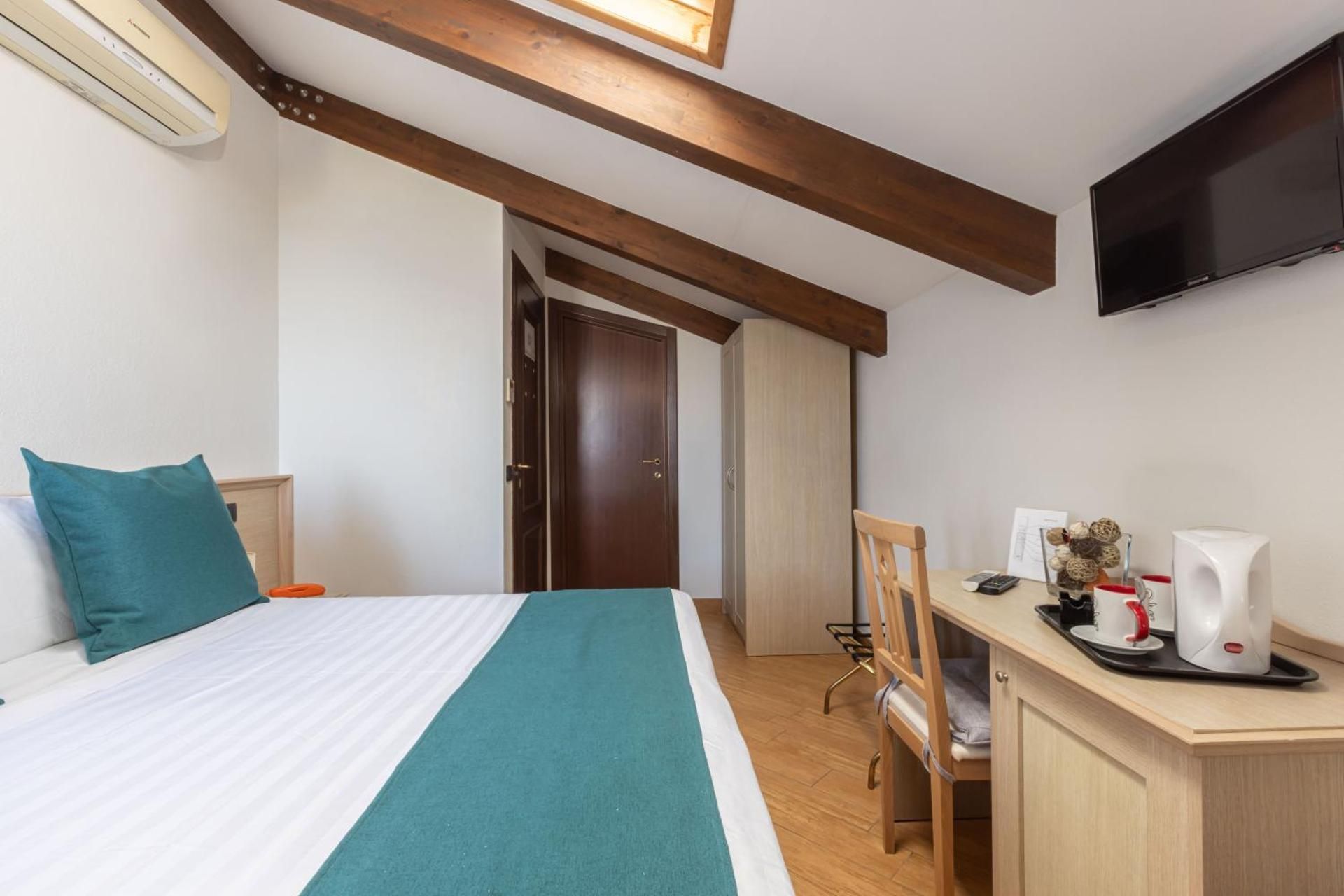 Casale Antonietta Classic Double Room 2