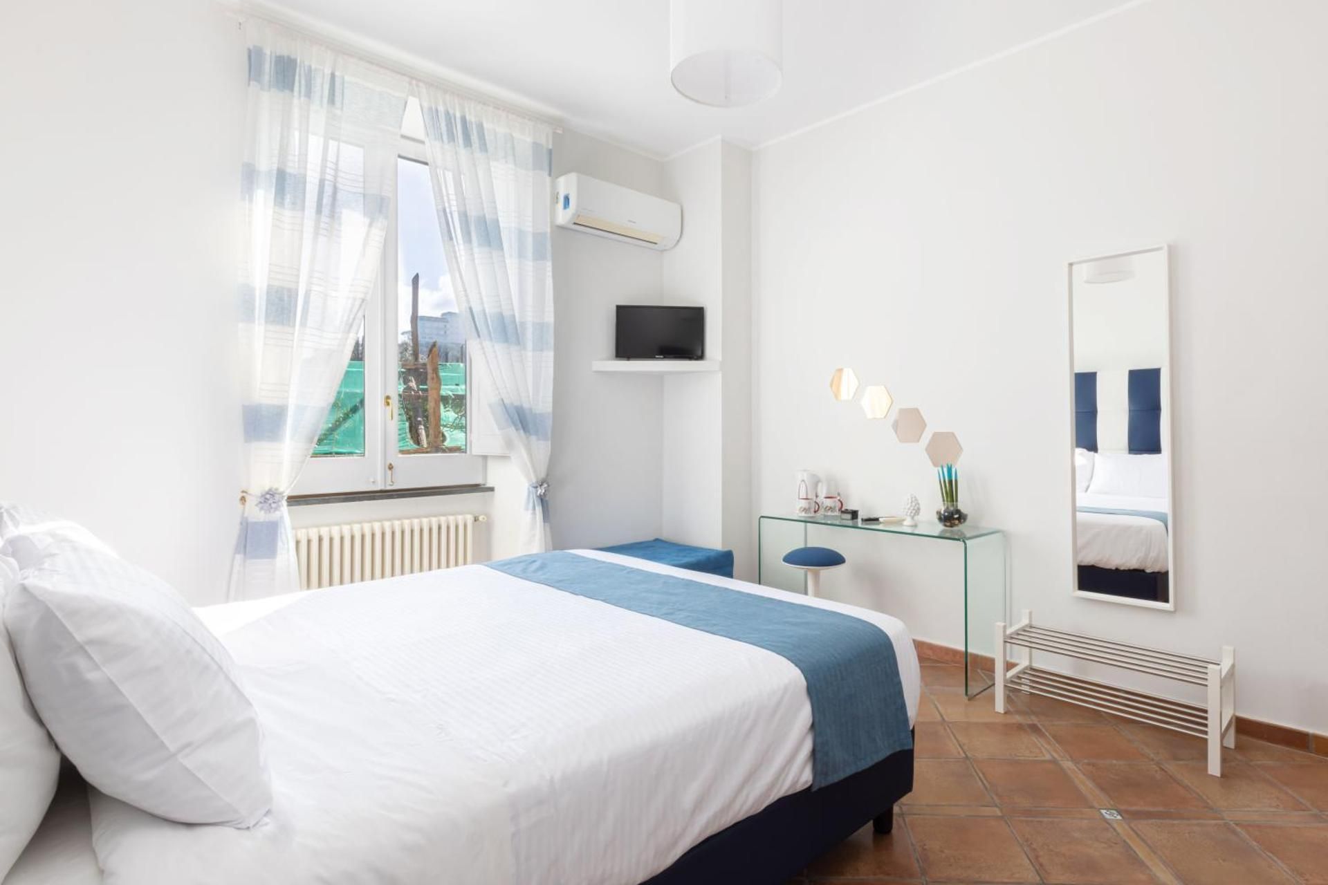 undefined Casale Antonietta 5