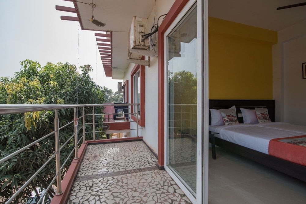 OYO 9913 Nova De Goa Double or Twin Room 11