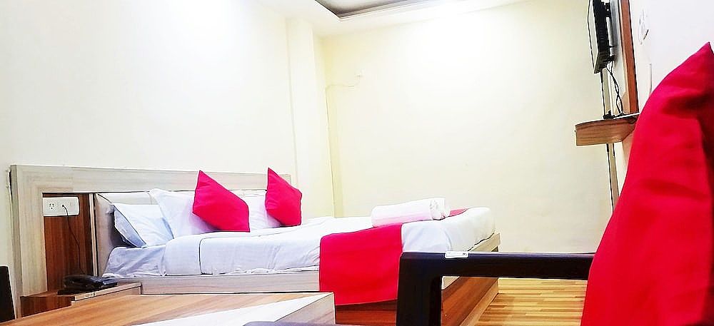 Hotel Keshav Comfort Double Room 8