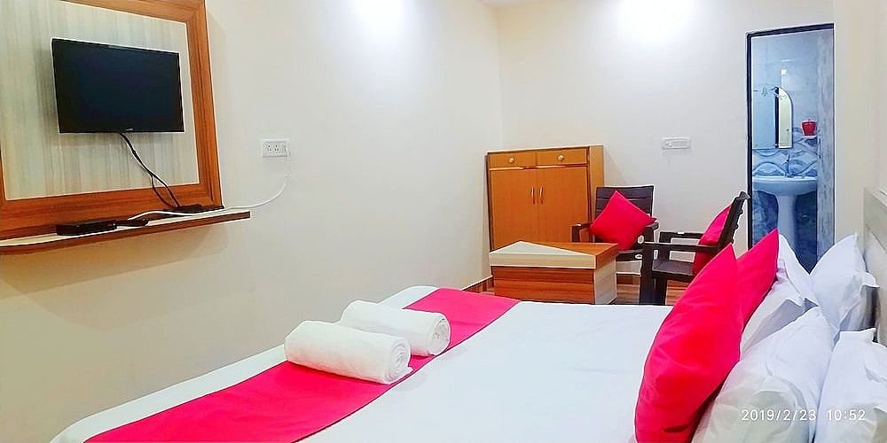 Hotel Keshav Comfort Double Room 9