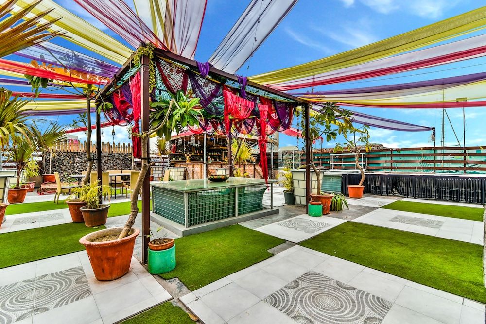 undefined FabHotel Garden Grill 4