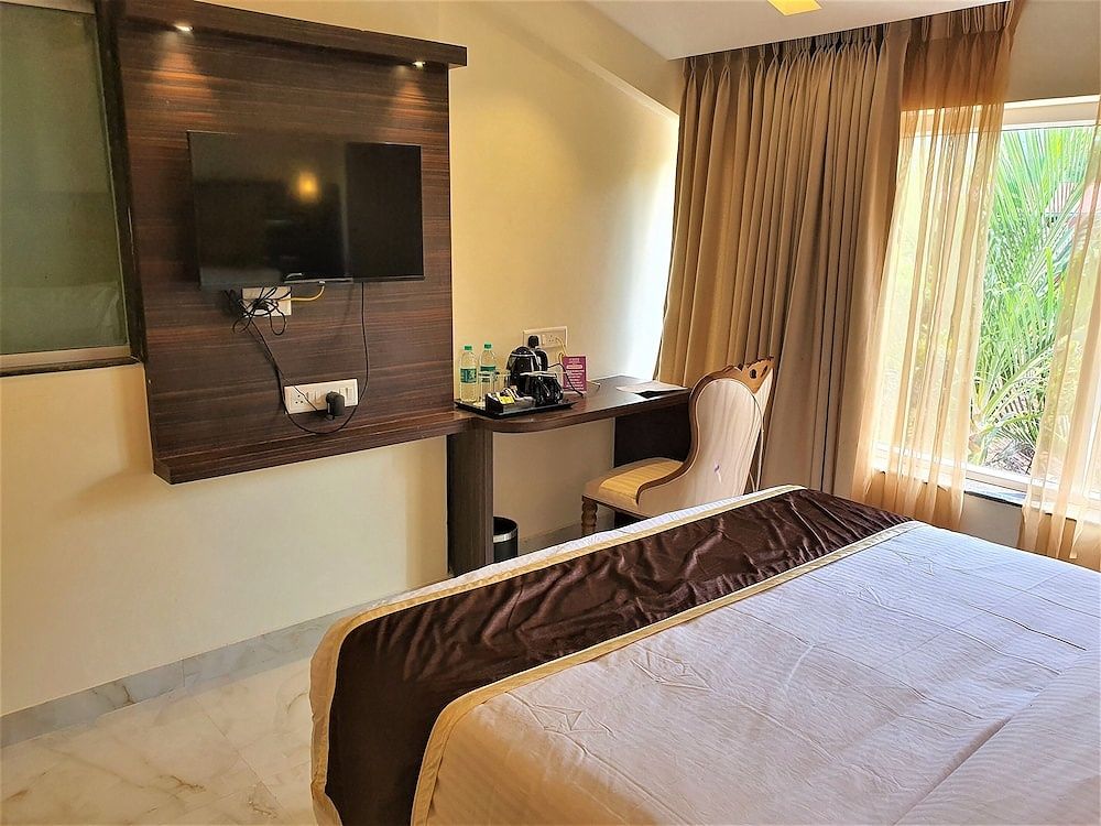 Shanti Solitaire Goa Deluxe City View Room 4