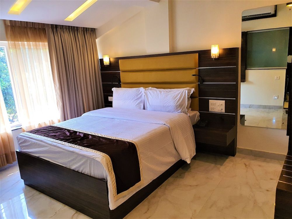 Shanti Solitaire Goa Deluxe City View Room 5