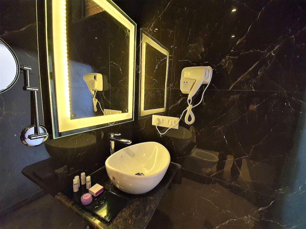 Shanti Solitaire Goa Deluxe City View Room 8