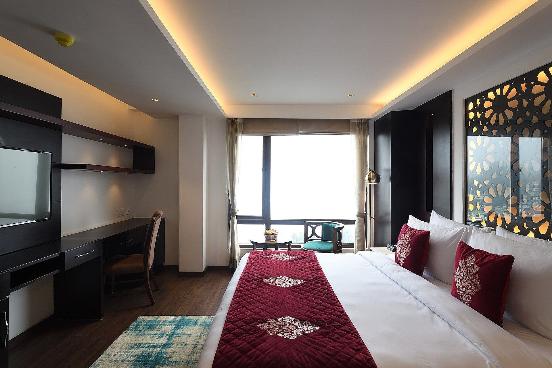 Ramada by Wyndham Gangtok Hotel & Casino Golden 1 King Bed, City View, Non-Smoking