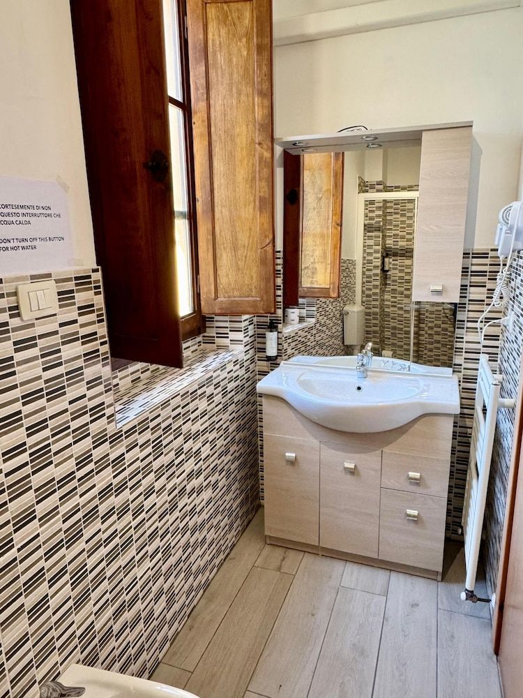 Villa Castiglione Family Room 2