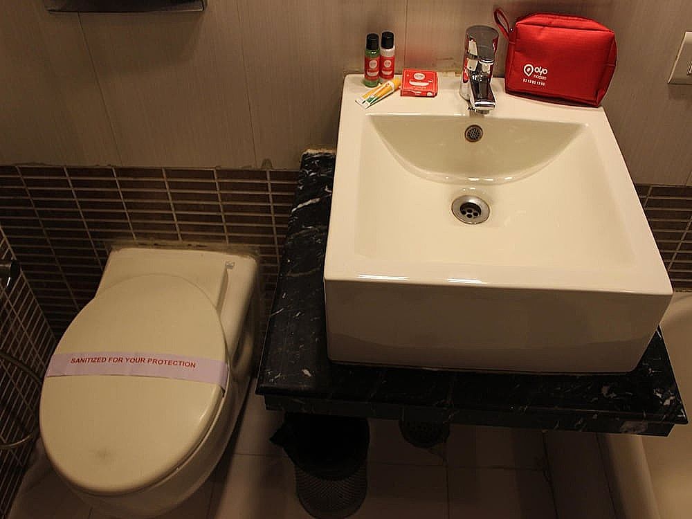 OYO 559 Hotel Kastor International Standard Room 12