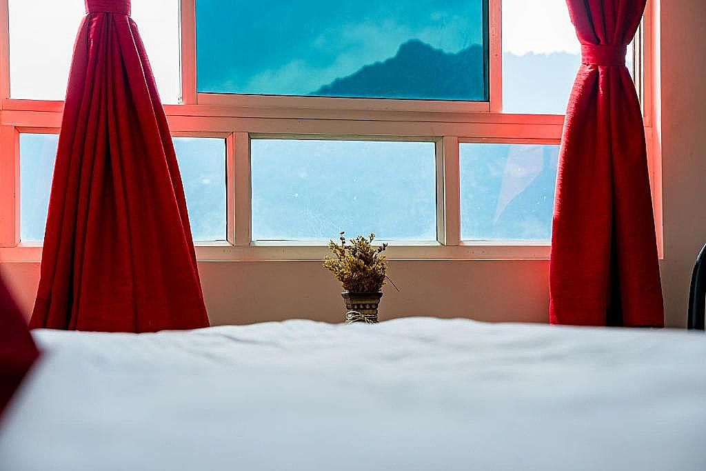 The Bankhim Residency Comfort Queen With Mountain view 13