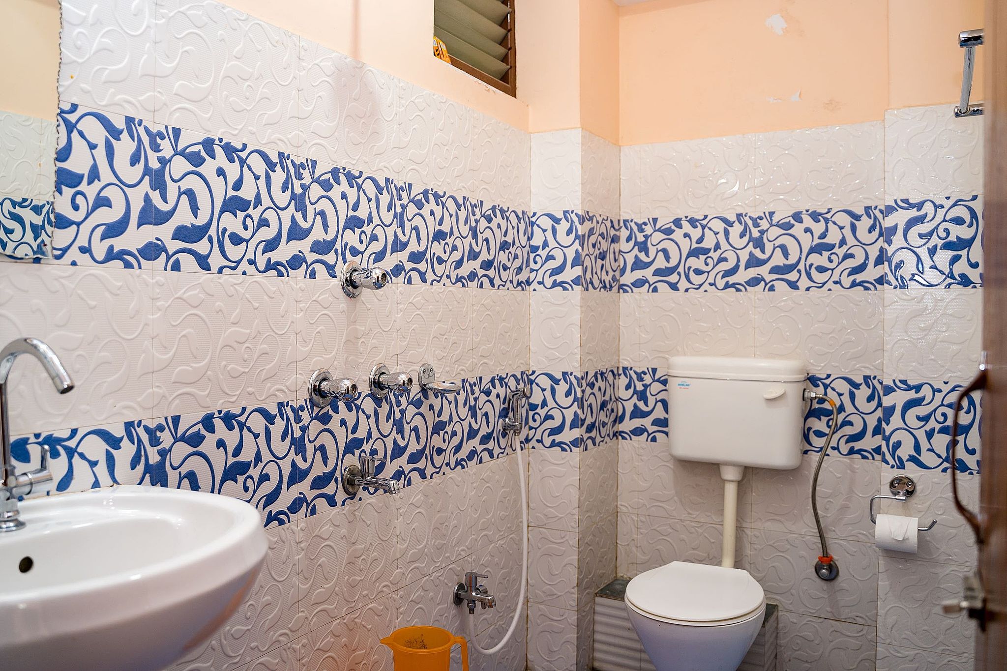 The Bankhim Residency Comfort Queen With Mountain view 18