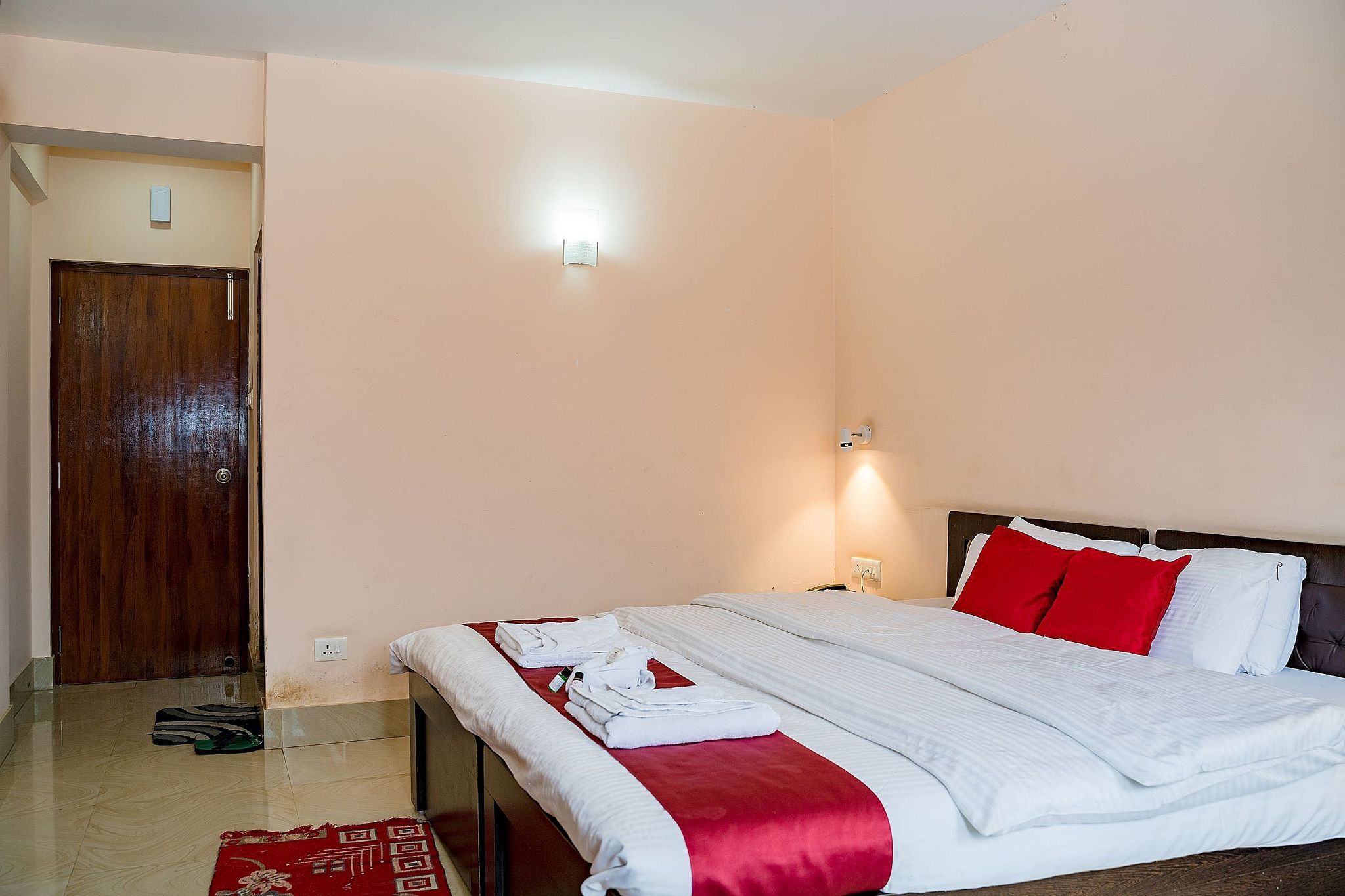 The Bankhim Residency Comfort Queen With Mountain view 4