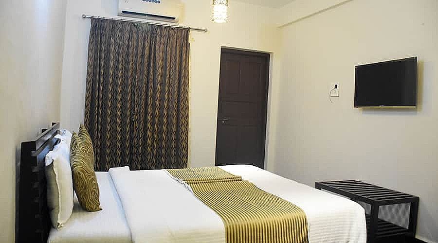 ac deluxe room interior j toj