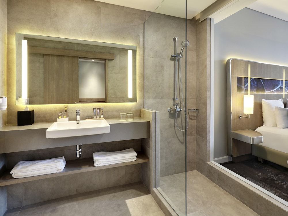 undefined Novotel Jakarta Mangga Dua Square Hotel 5