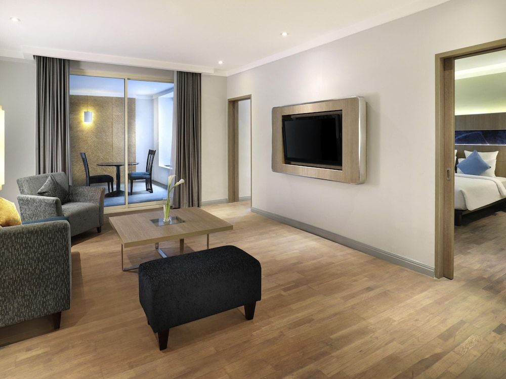 undefined Novotel Jakarta Mangga Dua Square Hotel 3