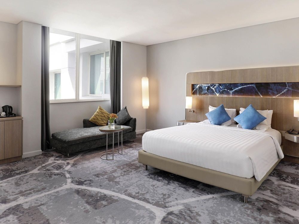 Deluxe Room, 1 King Bed (Premier Floor)