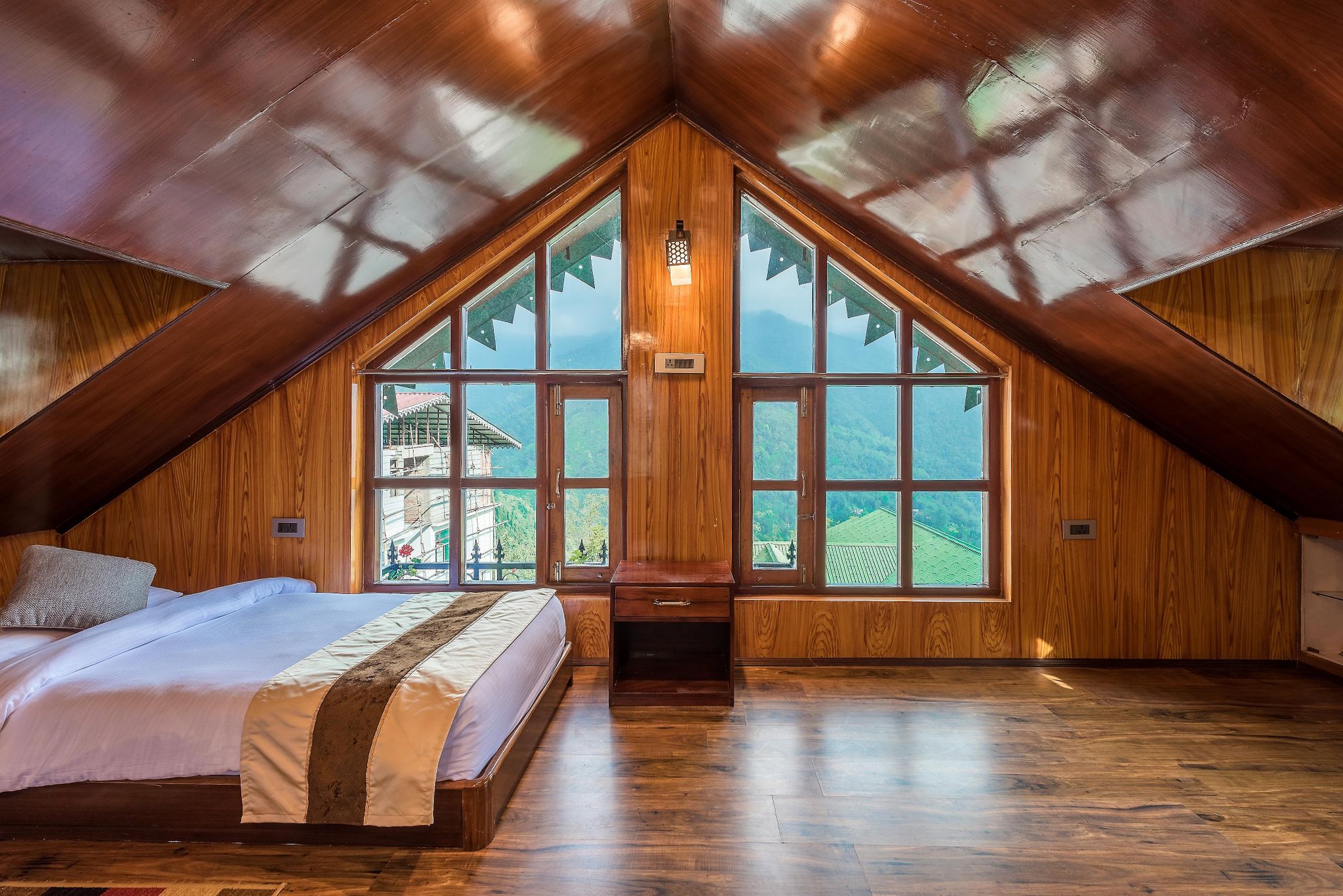 COTTAGE ROOM WITH BALCONY