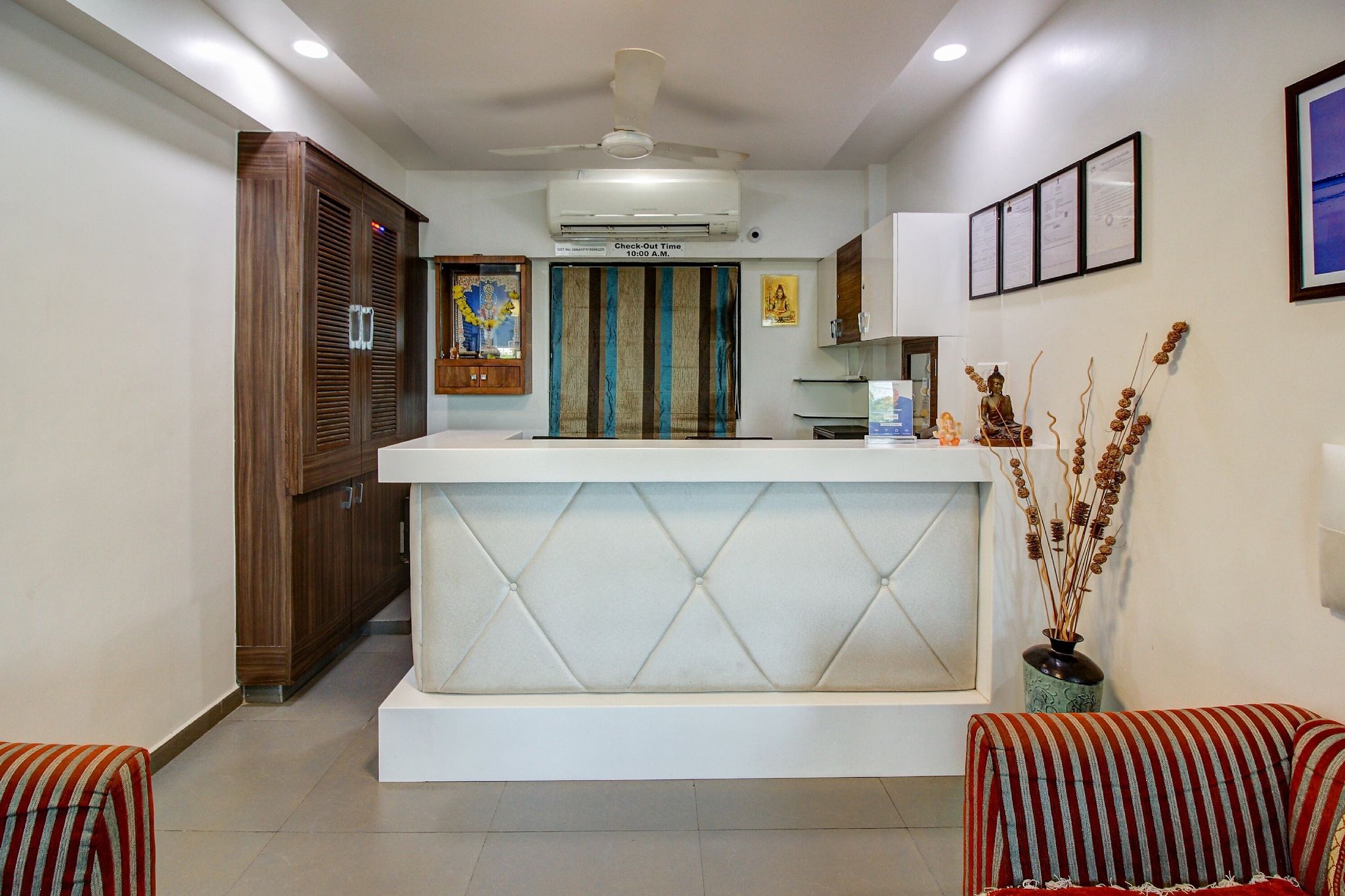 undefined Hotel Middle Town 3