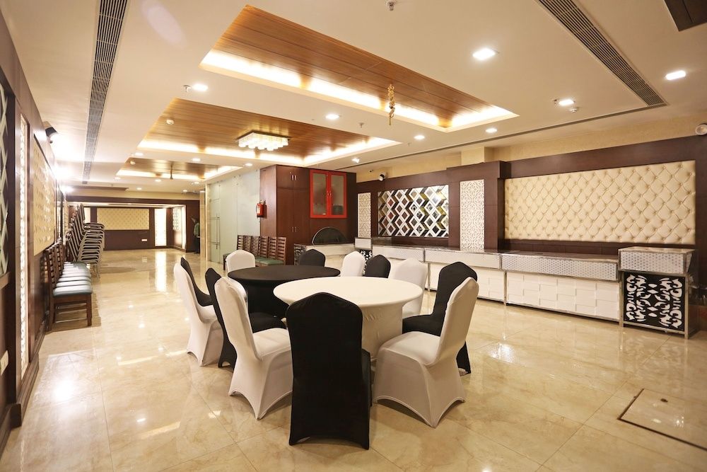 undefined Hotel Rolex Inn 7