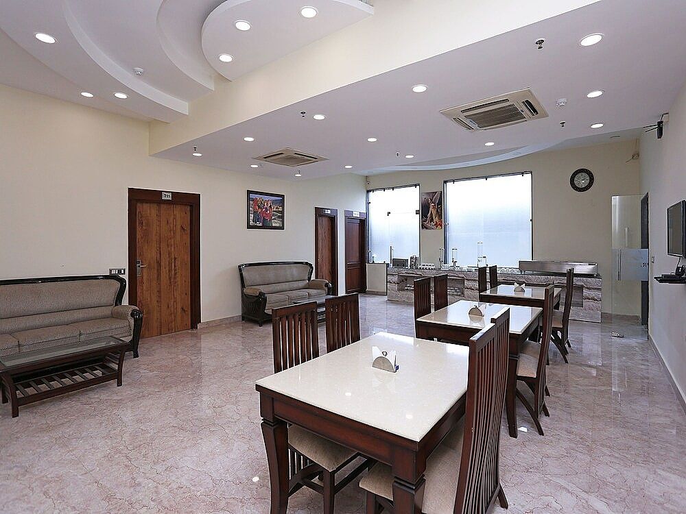 undefined OYO 9377 Prakash Continental 8