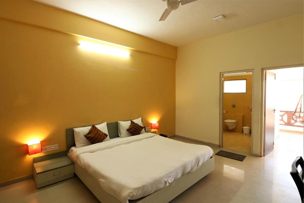 Goverdhan Greens Resort Super Deluxe Room with Balcony