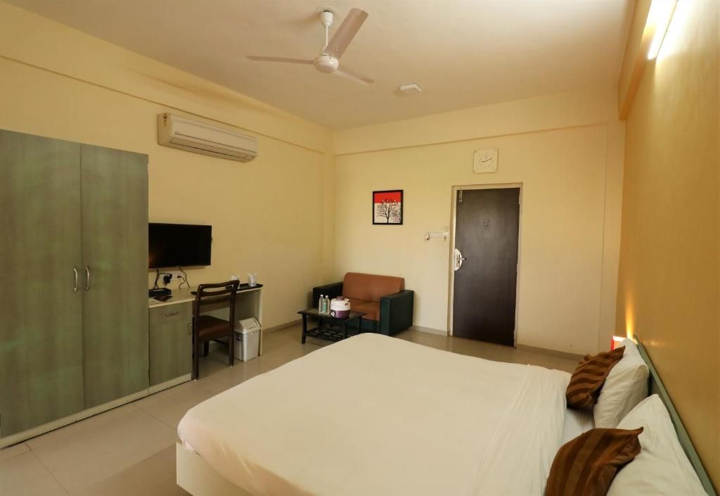Goverdhan Greens Resort Deluxe Room with Balcony