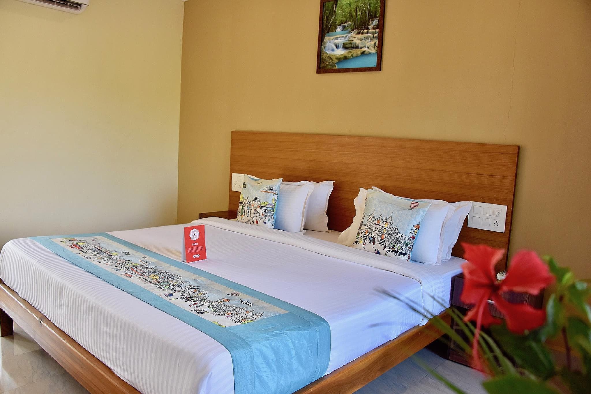 OYO 9586 North 39 Classic Double or Twin 2