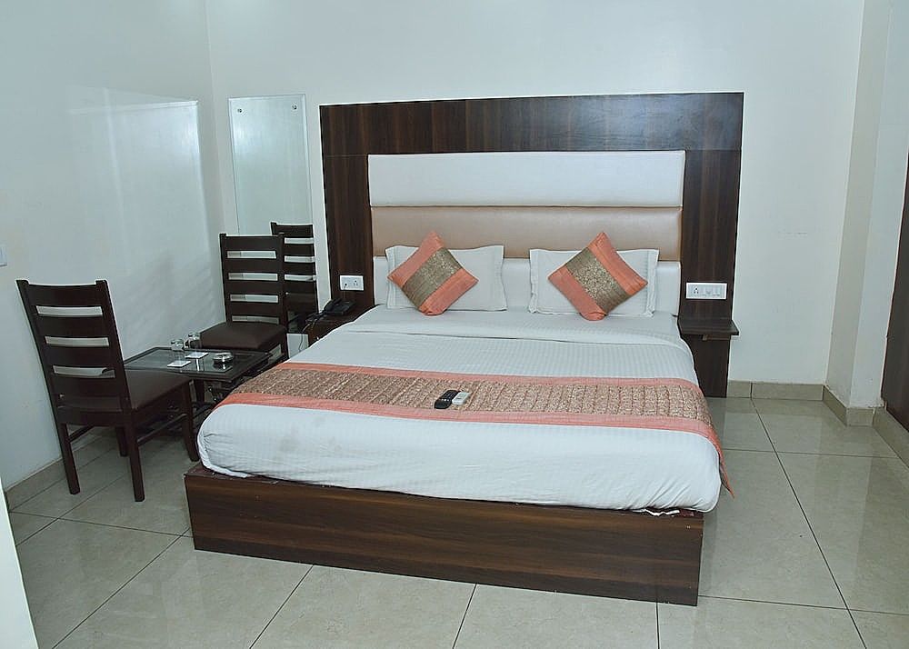 Main Image