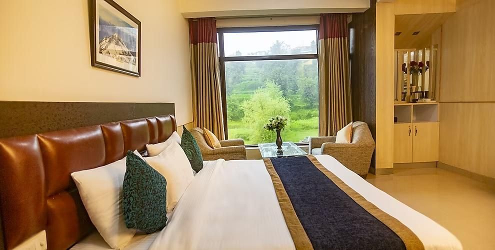 Bob's n Barley Deluxe Non Ac 9