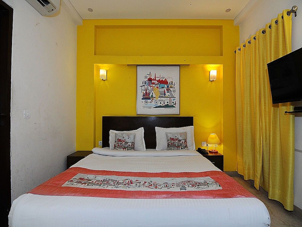 OYO Flagship 494 East of Kailash Premium Double Room, 1 Bedroom, Private Bathroom 7