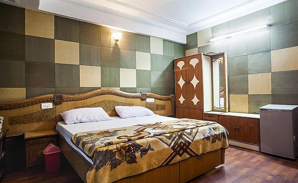 Hotel Sahiwa Deluxe Room 12