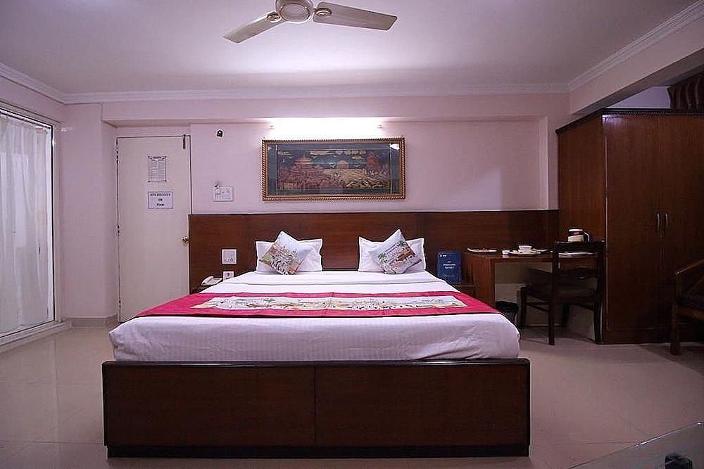 Hotel Sahiwa Deluxe Room 5