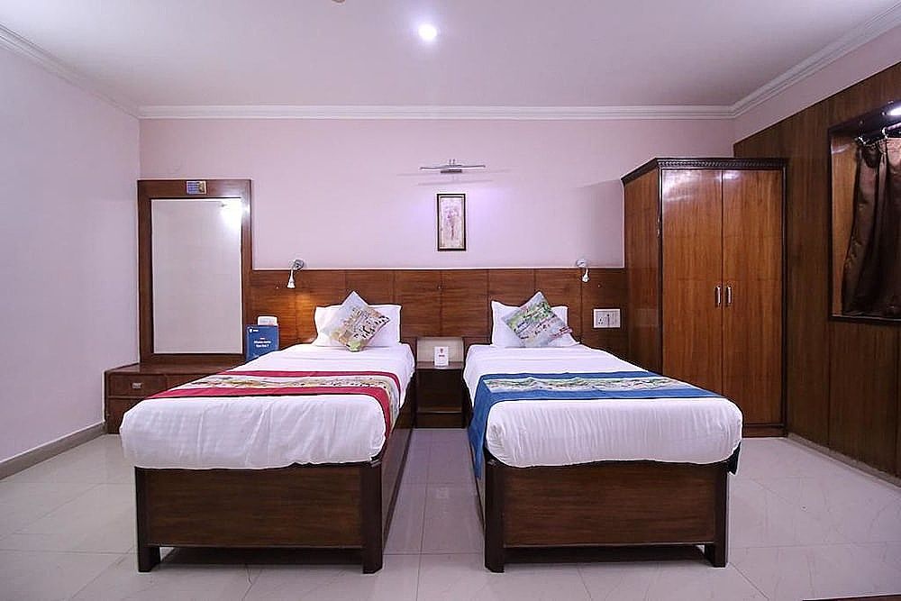 Hotel Sahiwa Deluxe Room 9